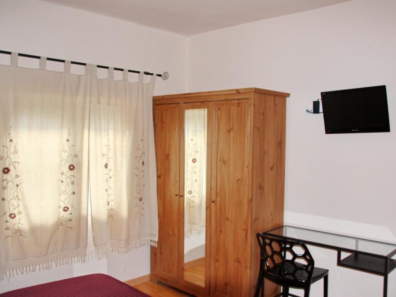 Hostal Rte. Elena Фуэнтес-де-Эбро Номер фото